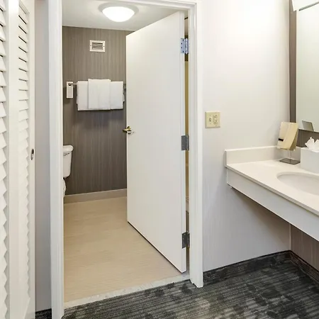 Courtyard By Marriott Bryan College Station-2